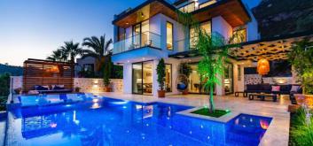 Isıtmalı Havuzlu Villalar