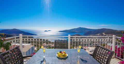 Villa Biba 1 Deniz Manzaralı Merkeze Yakın  Masa Tenisli Lüks Villa 