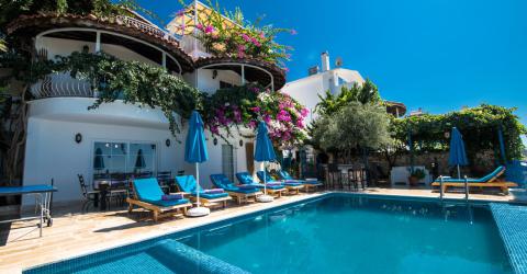 Villa Aura Kalkan Kördere Mevkiinde, Deniz Manzaralı, Özel Havuzlu Villa, Merkeze Yakın Villa.