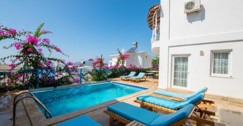 Villa Manzara Kalkan Kördere Mevkiinde, Deniz Manzaralı, Merkeze Yakın Villa, Ekonomik Villa.