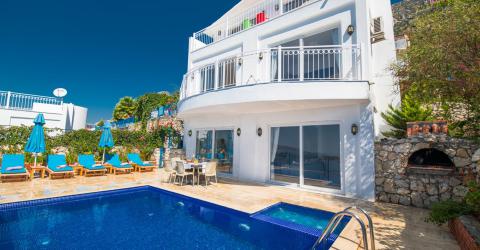 Villa Orkide 1  Kalkan Kördere Mevkiinde, Denize Manzaralı, Merkeze Yakın Villa.