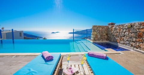 Villa Biba 1 Deniz Manzaralı Merkeze Yakın  Masa Tenisli Lüks Villa 