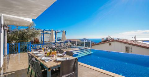 Villa Yeni Deniz Manzaralı Kapalı Havuzlu Masa Tenisli Merkeze Yakın Villa 