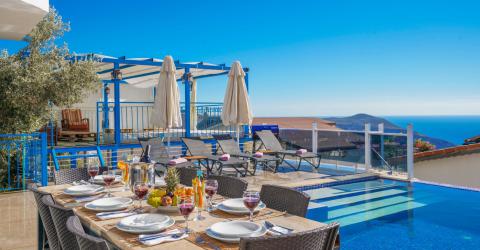 Villa Yeni Deniz Manzaralı Kapalı Havuzlu Masa Tenisli Merkeze Yakın Villa 