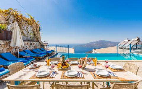 Villa Biba 2 Deniz  Manzaralı Merkeze Yakın Masa Tenisli Lüks Villa 