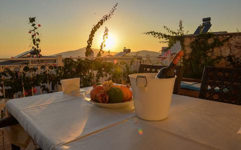 Villa Kaktüs Kalkan Kördere Mevkiinde, Deniz Manzaralı, Jakuzili, Merkeze Yakın Villa.