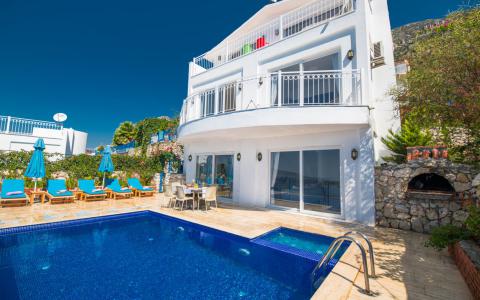 Villa Orkide 1  Kalkan Kördere Mevkiinde, Denize Manzaralı, Merkeze Yakın Villa.