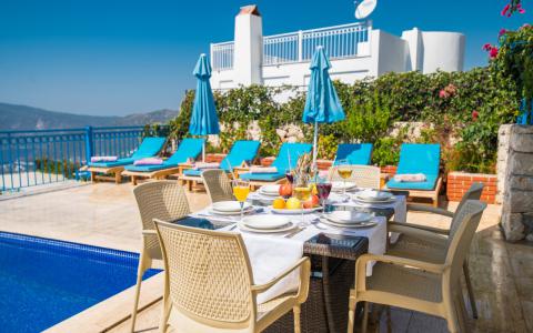 Villa Orkide 1  Kalkan Kördere Mevkiinde, Denize Manzaralı, Merkeze Yakın Villa.