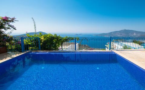 Villa Orkide 1  Kalkan Kördere Mevkiinde, Denize Manzaralı, Merkeze Yakın Villa.