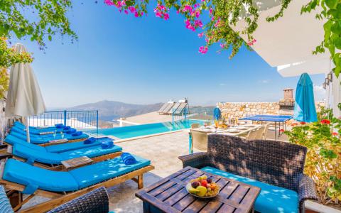 Villa Biba 2 Deniz  Manzaralı Merkeze Yakın Masa Tenisli Lüks Villa 