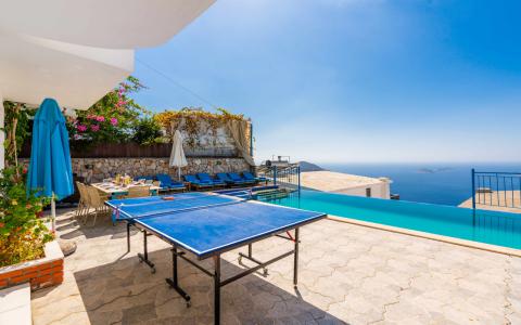 Villa Biba 2 Deniz  Manzaralı Merkeze Yakın Masa Tenisli Lüks Villa 