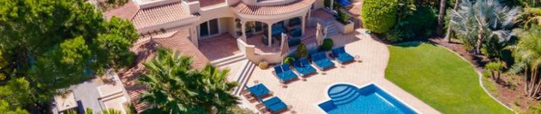 Große Familienvillen